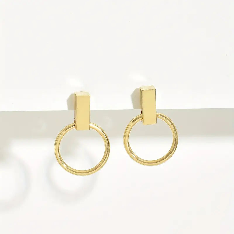 GOLD ROUND EARRING
