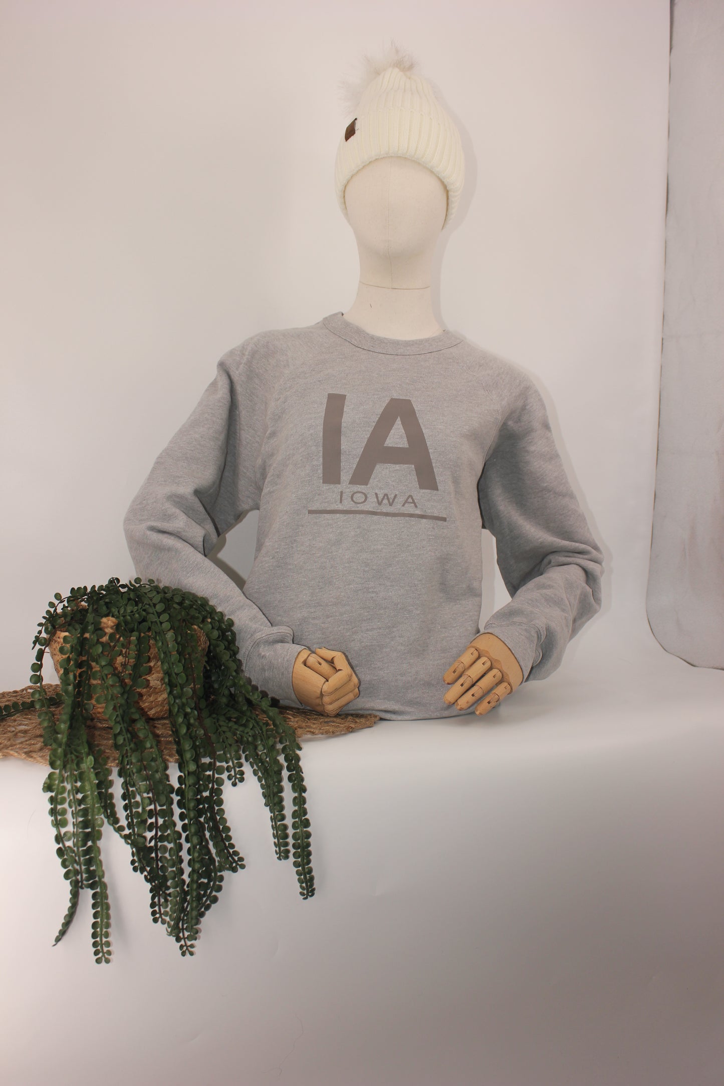 IA HOME CREW SWEATSHIRT