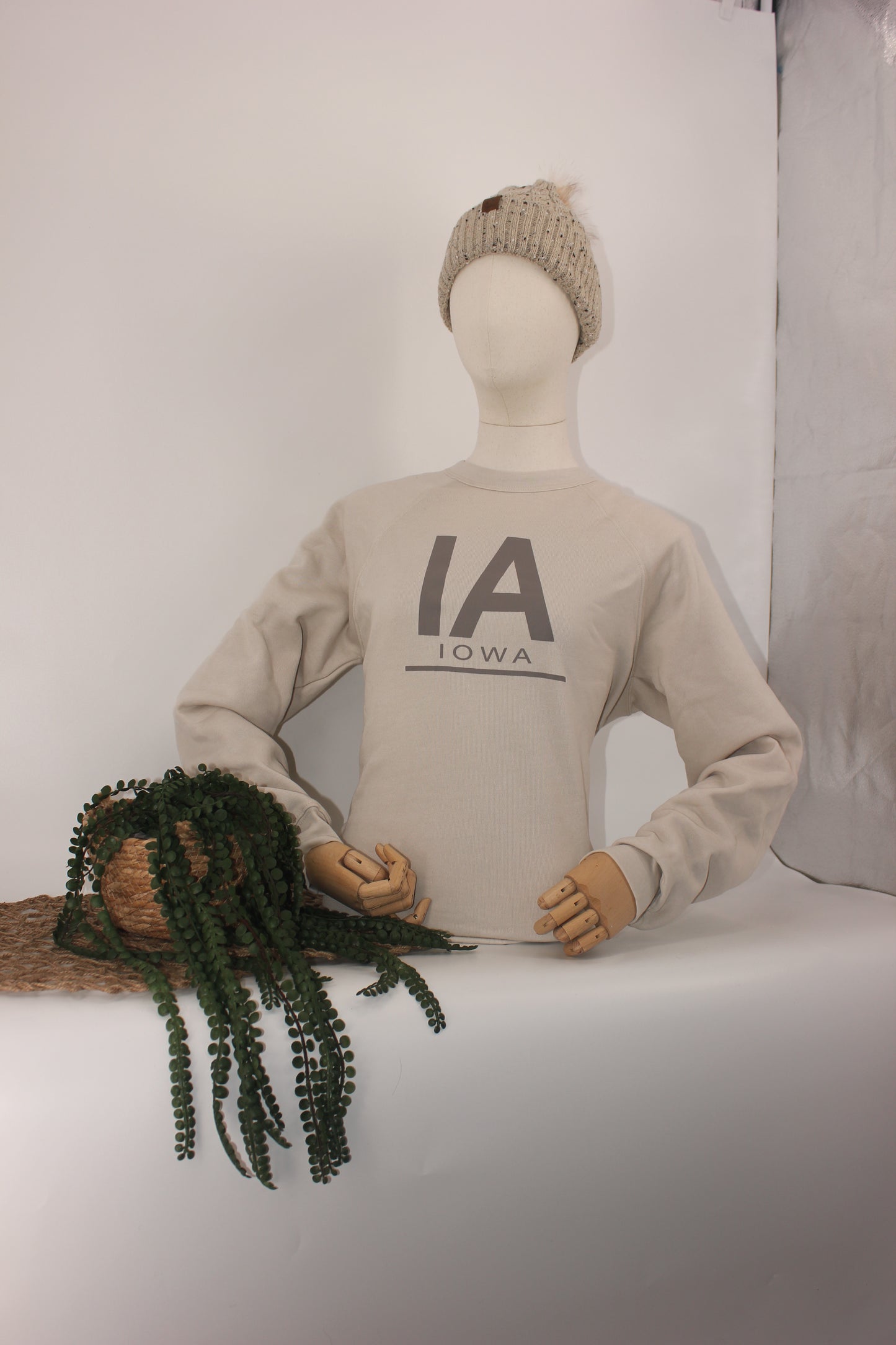 IA HOME CREW SWEATSHIRT