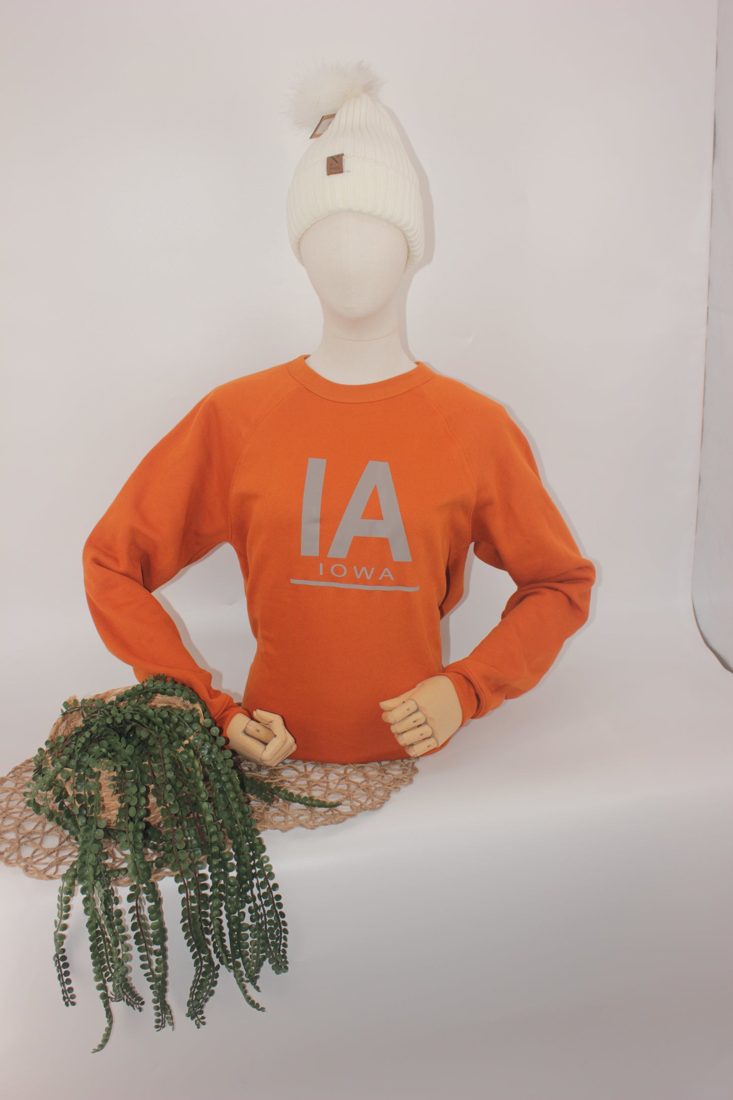 IA HOME CREW SWEATSHIRT