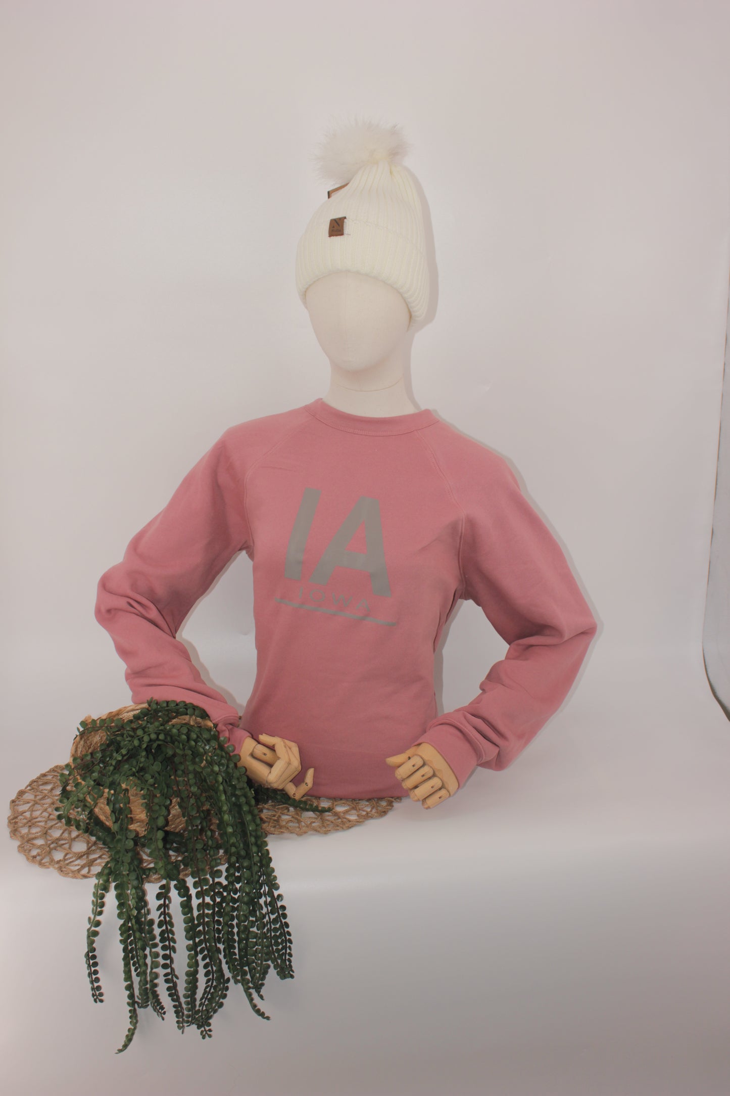 IA HOME CREW SWEATSHIRT