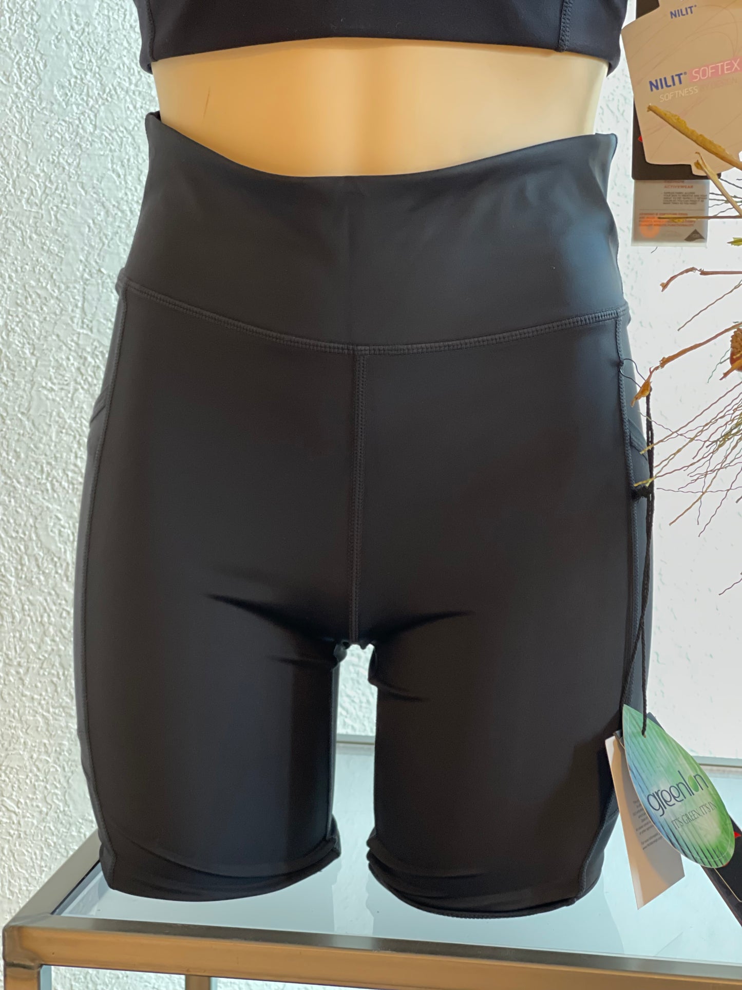 MOBO B BIKER SHORTS BLACK