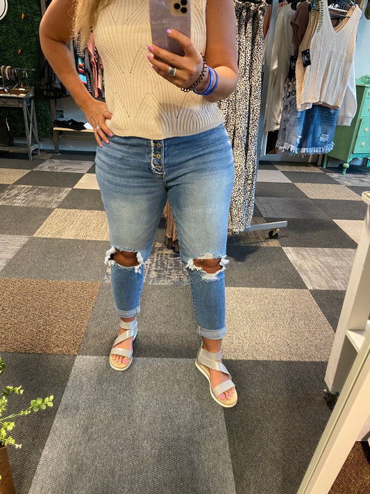 KANCAN FRAYED OUT BUTTON DOWN