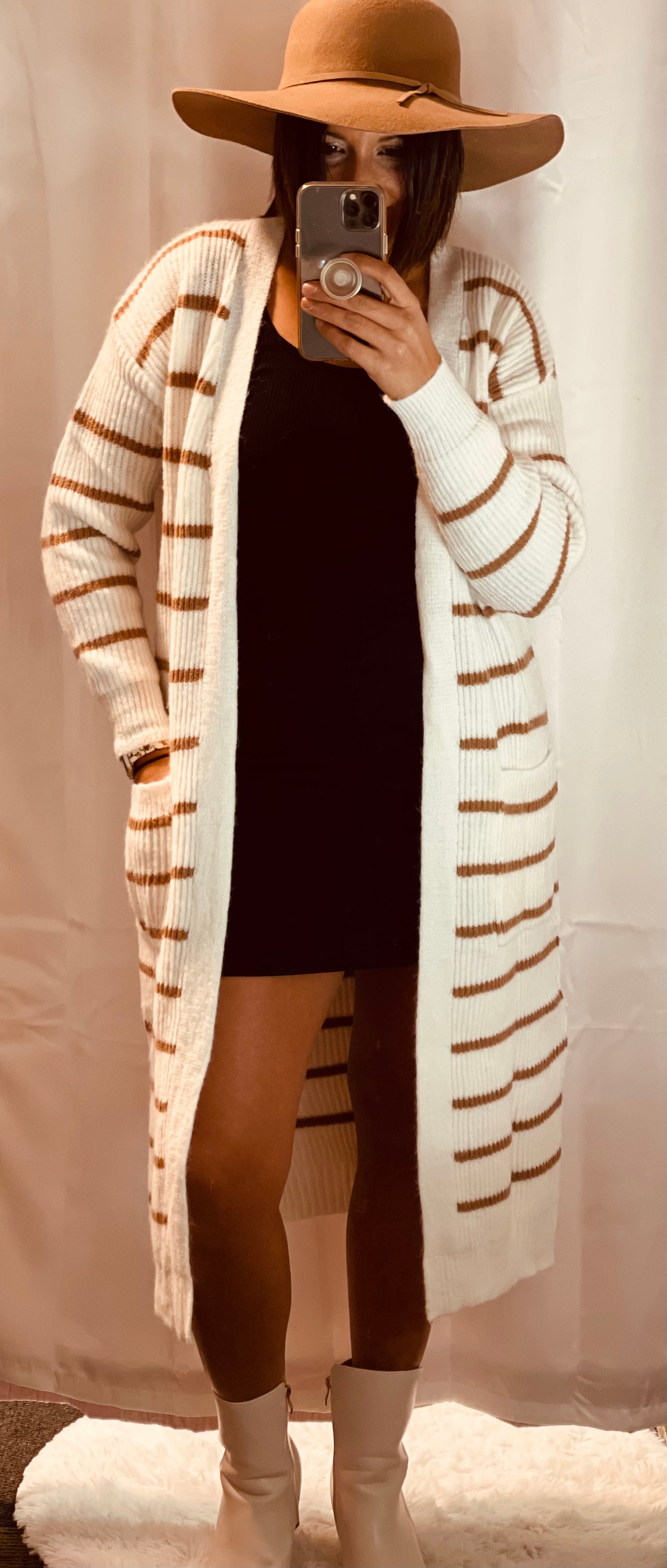 RIBBED KNIT SCOOP NECK SLEEVELESS MINI BODYCON DRESS
