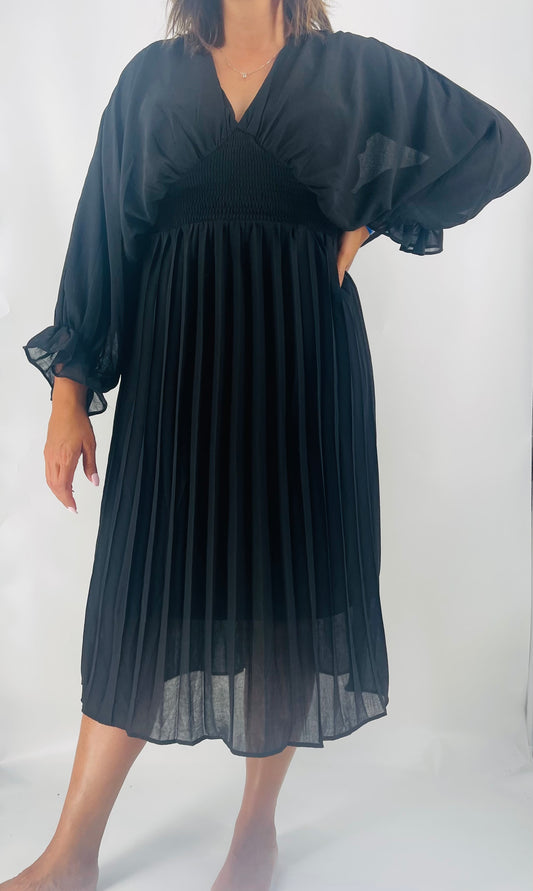 3/4 BATWING SLEEVE PLEATED WOVEN MIDI DRESS