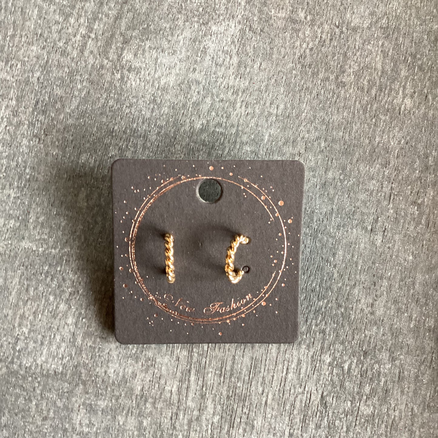 MINI GOLDEN HOOP EARRINGS