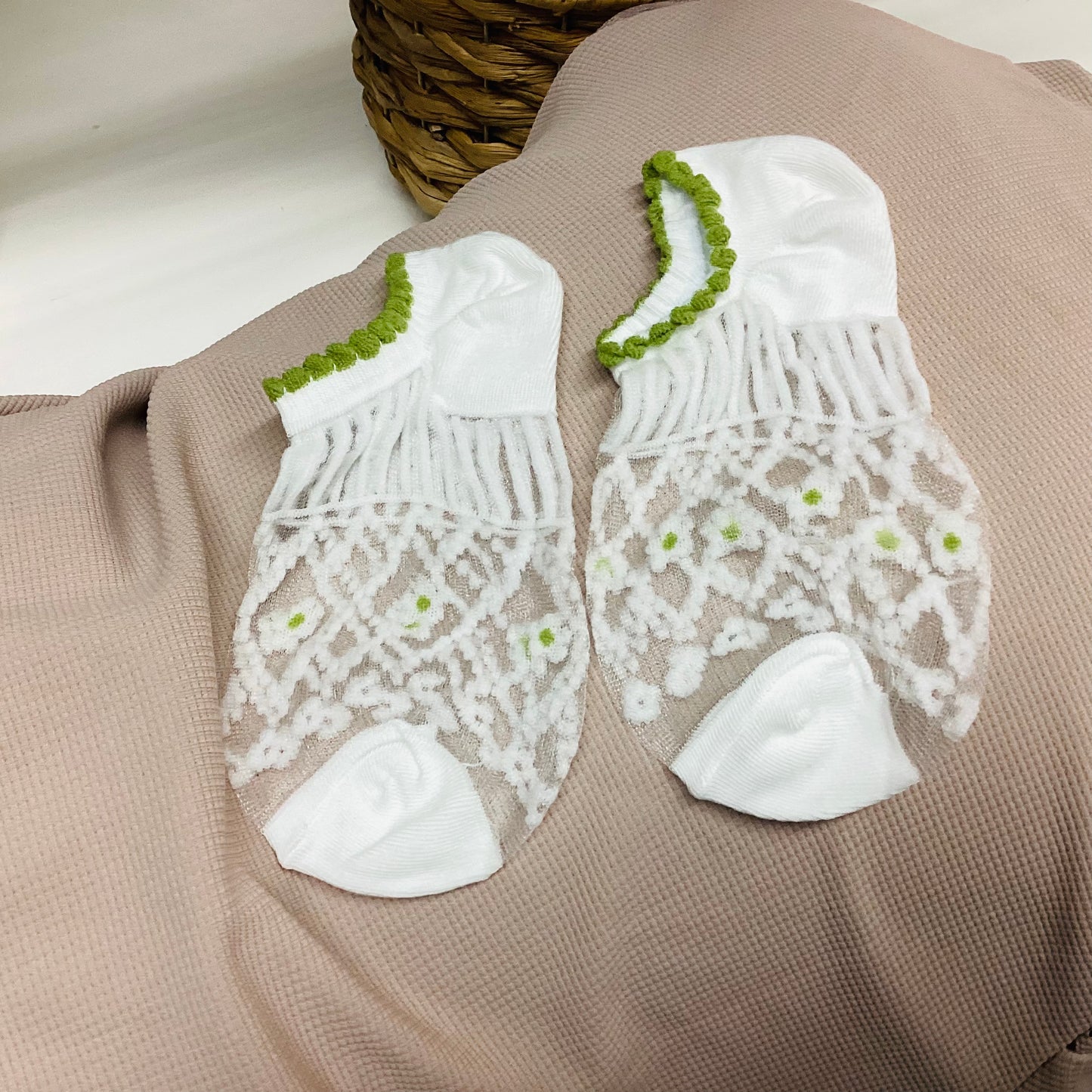 LACE & MESH FLORAL SOCKS