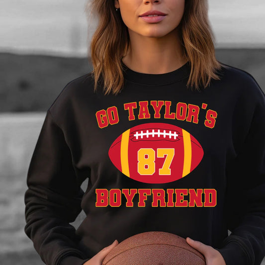 Who Doesn't Love Taylor's boyfriend - Crew Sweatshirt