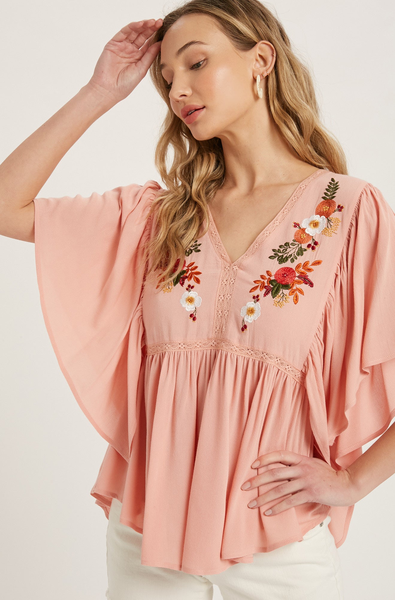 RUFFLE EMBROIDERY TOP