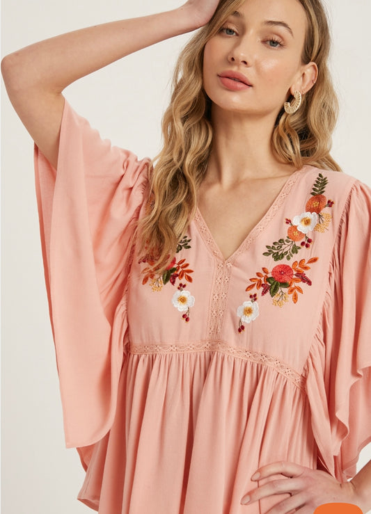 RUFFLE EMBROIDERY TOP